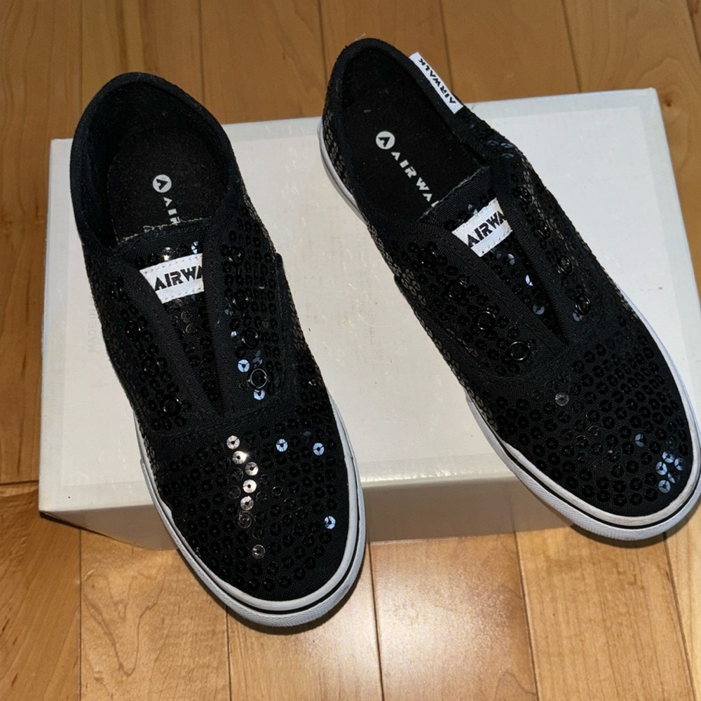 Air Walk Women's Black & White Sequin Shoes Size 5.5